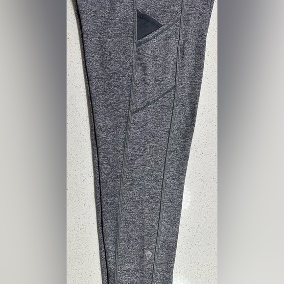 💛Like New💛 Ivivva: Girls Leggings- Size 14 - Picture 8 of 9